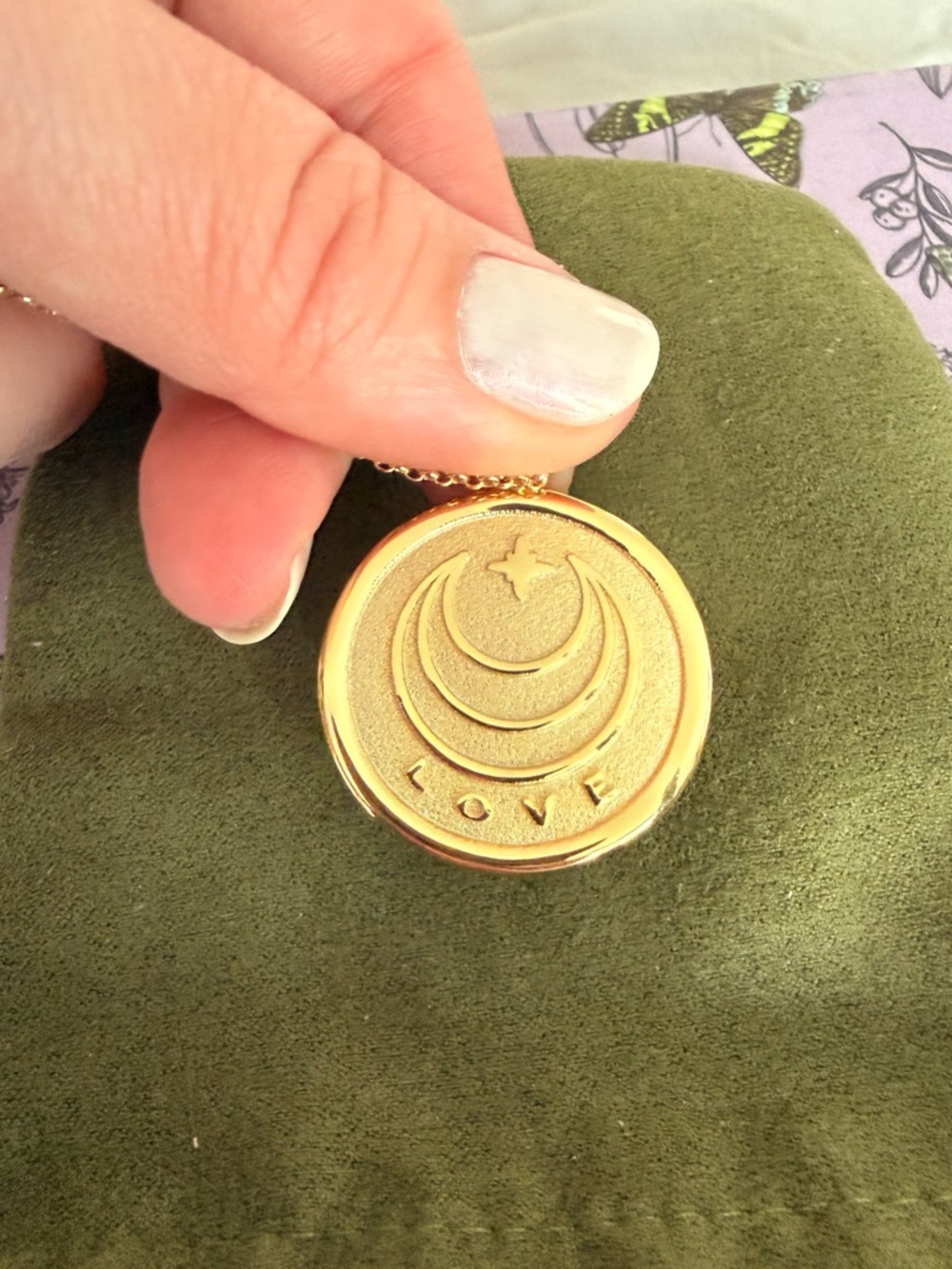 Jane Win LOVE JW Original Pendant Coin Necklace 14k Gold Plated - Picture 8 of 8